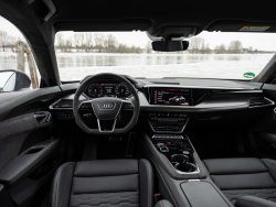 Audi E-Tron GT (2021) - Изготовление лекала для салона авто. Продажа лекал (выкройки) в электроном виде на авто. Нарезка лекал на антигравийной пленке (выкройка) на авто.
